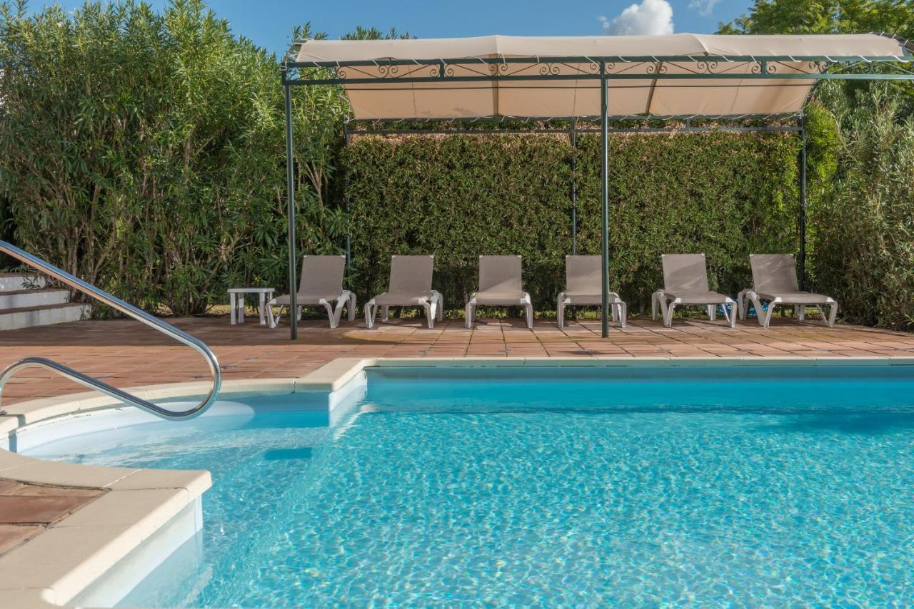 Resort Villas Andalucia 贝纳鲁普·卡萨斯·别哈斯 外观 照片