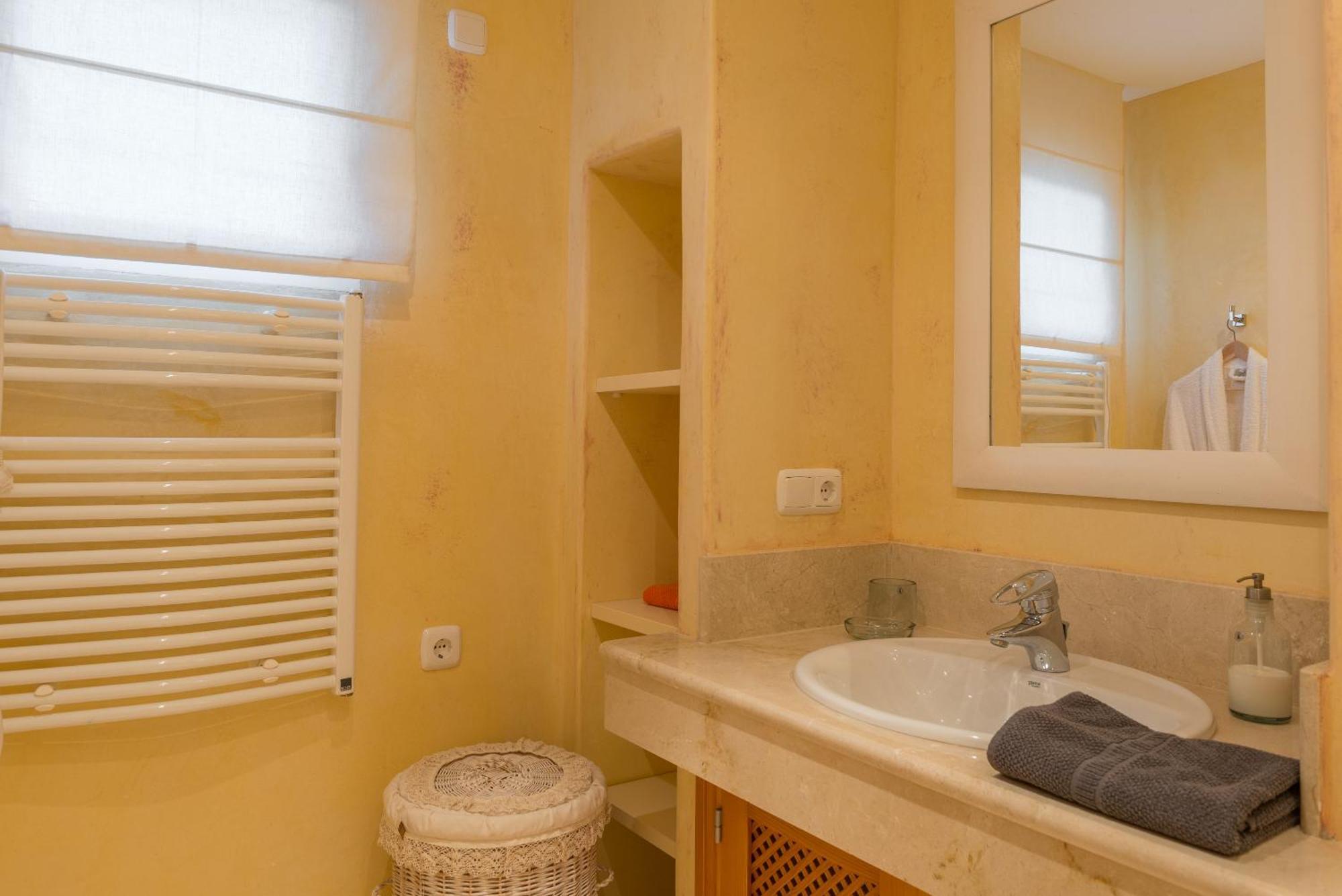 Resort Villas Andalucia 贝纳鲁普·卡萨斯·别哈斯 客房 照片