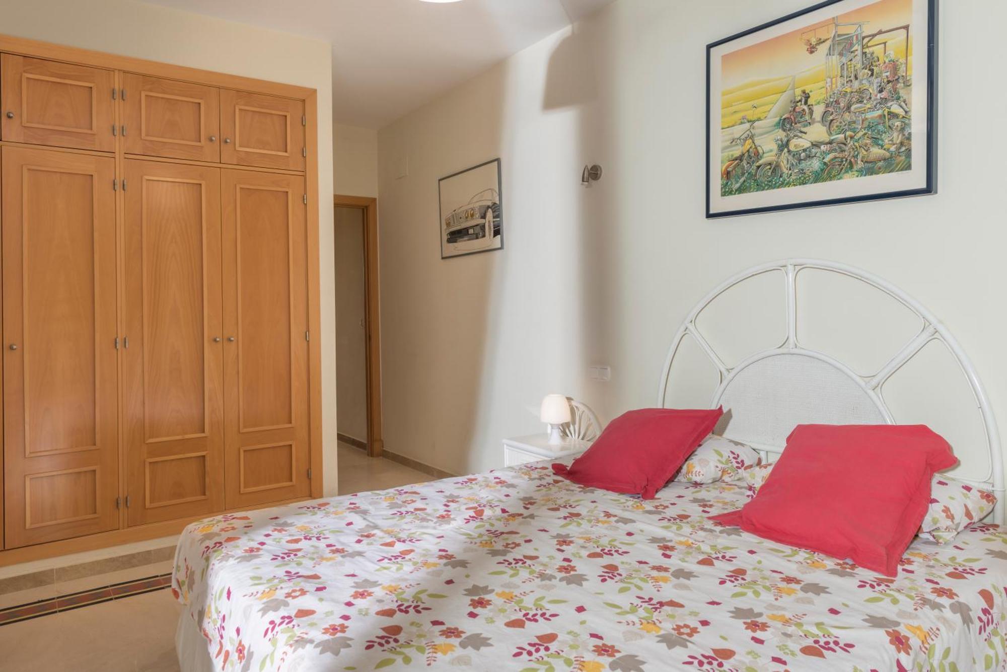 Resort Villas Andalucia 贝纳鲁普·卡萨斯·别哈斯 外观 照片