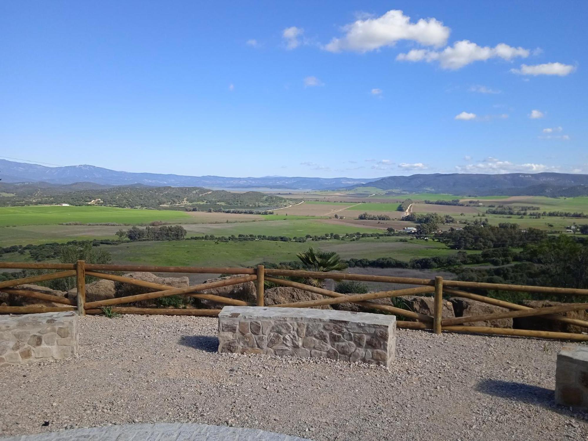 Resort Villas Andalucia 贝纳鲁普·卡萨斯·别哈斯 外观 照片